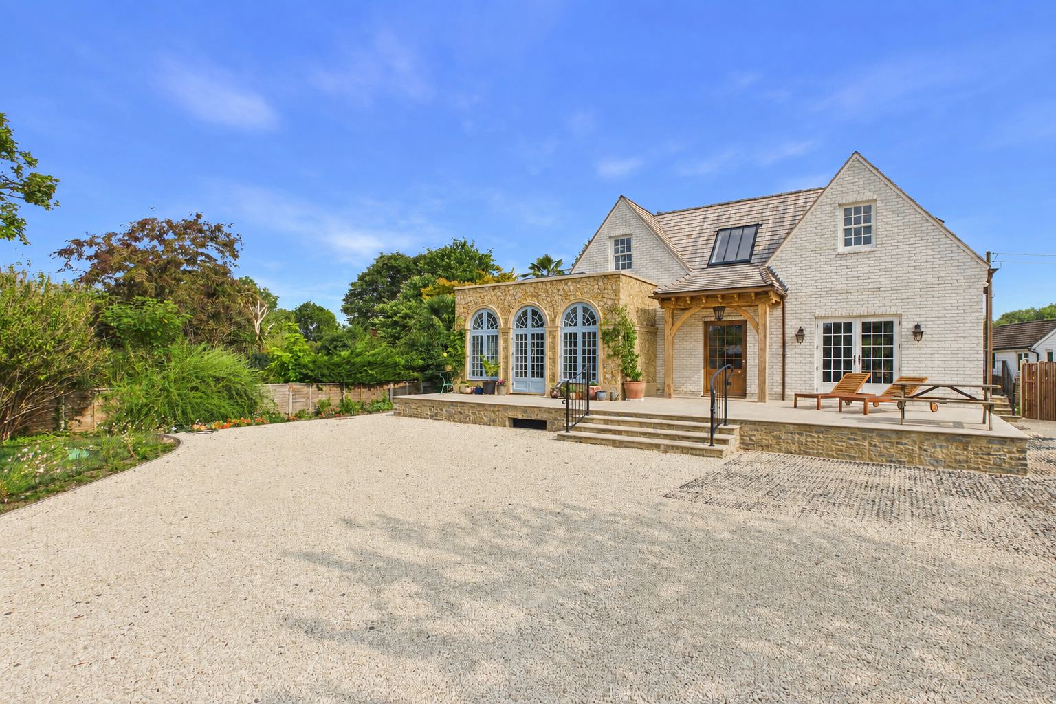 The farmhouse from the drive